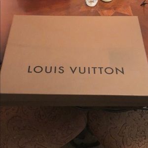 Louis Vuitton box